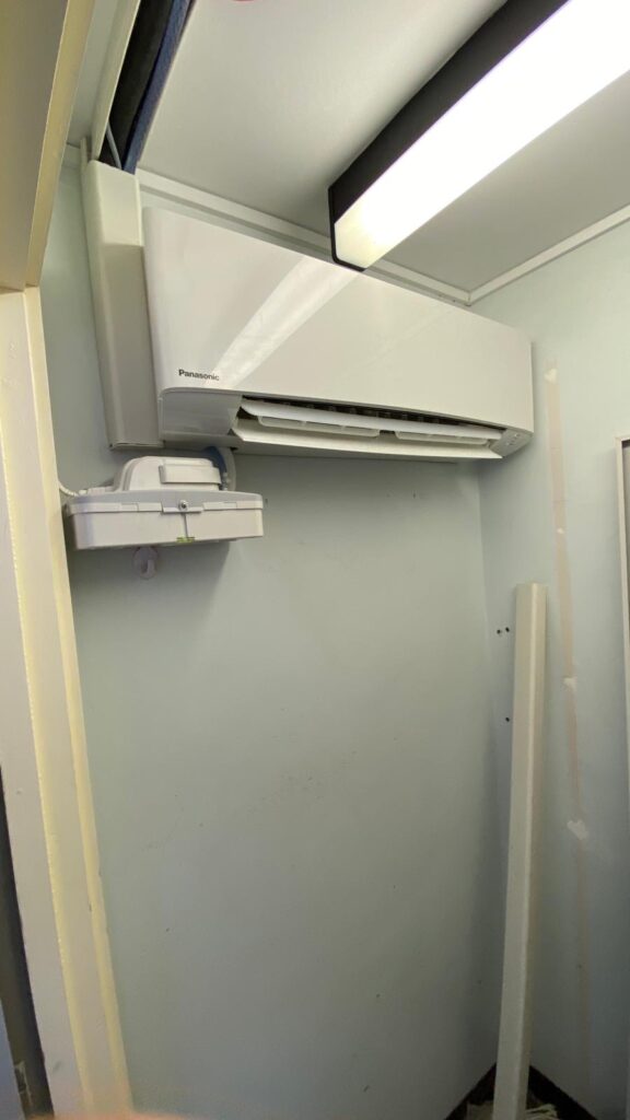 Air conditioning for a small server room Air conditioning for a small server room